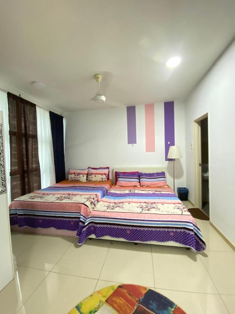Vista Alam Roomstay Homestay Shah Alam Exterior foto