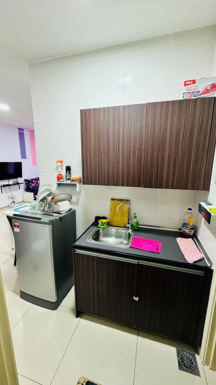 Vista Alam Roomstay Homestay Shah Alam Exterior foto