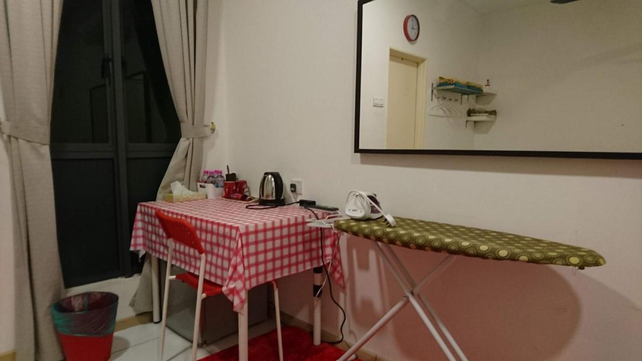 Vista Alam Roomstay Homestay Shah Alam Exterior foto
