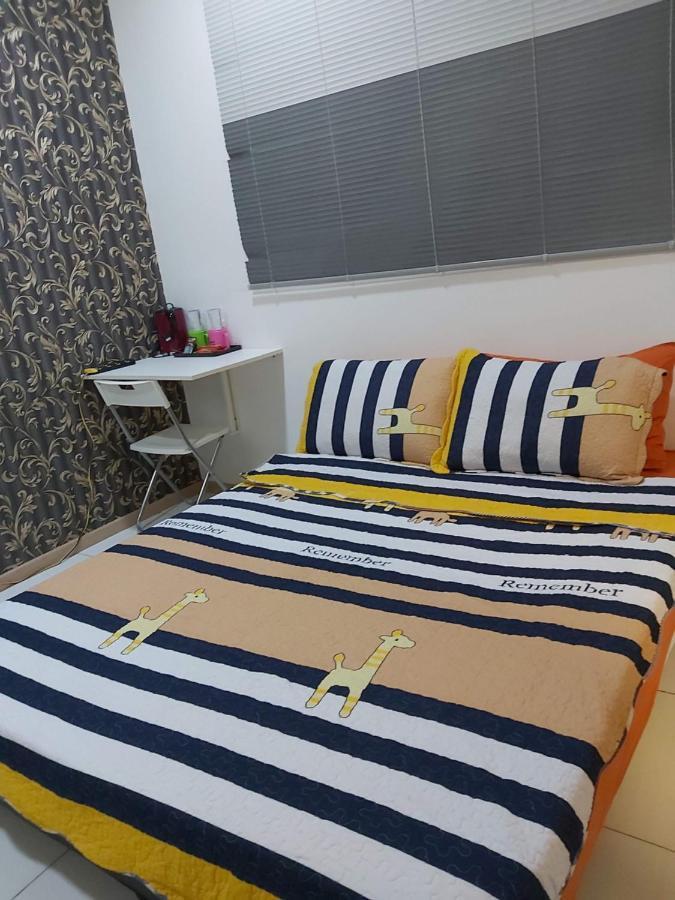 Vista Alam Roomstay Homestay Shah Alam Exterior foto